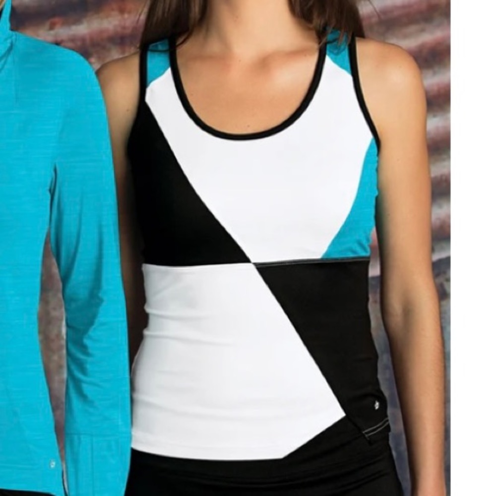Bolle Ladies Tennis scoop neck Tank NWT, Size M